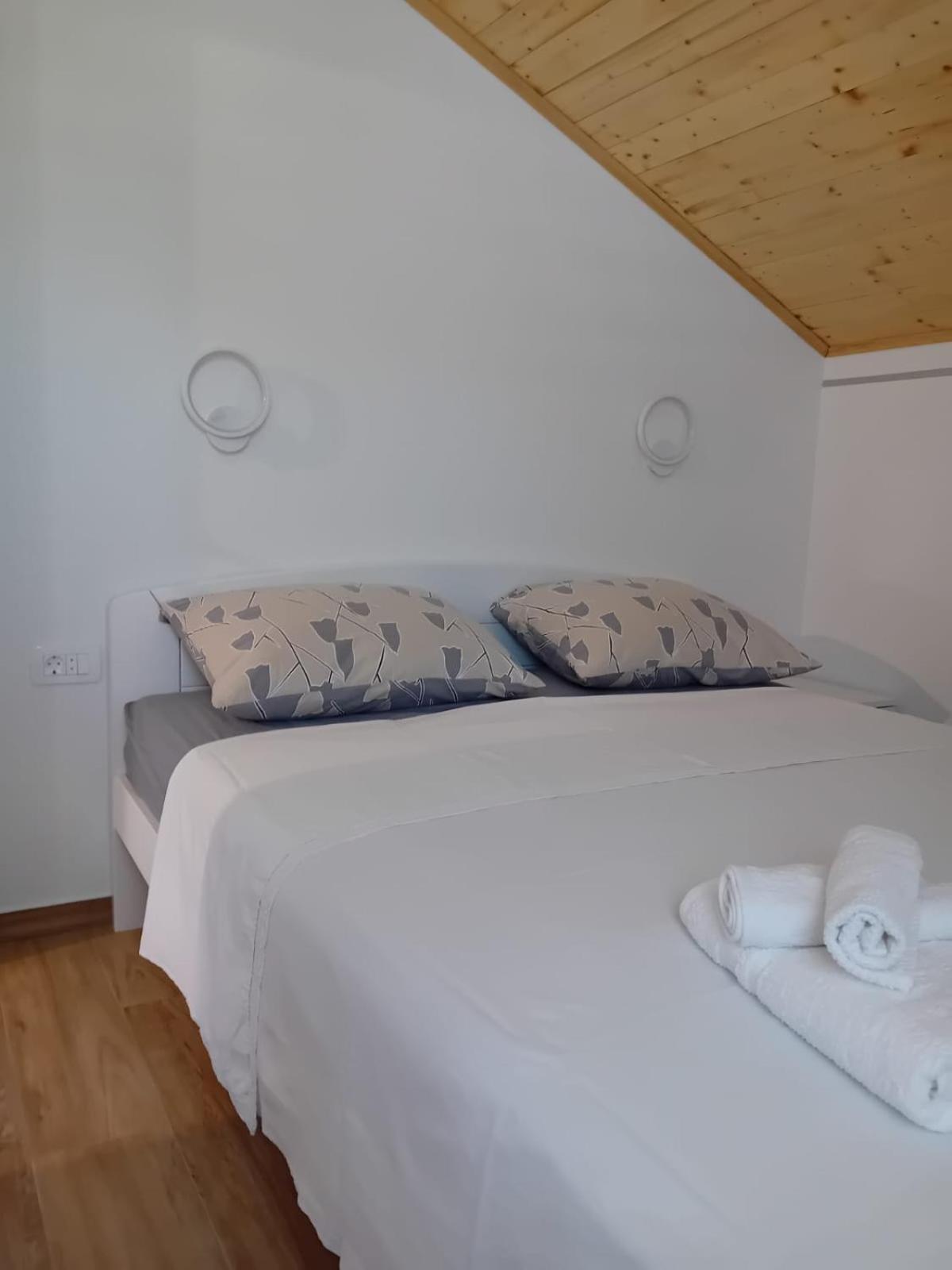 Apartment Mrkic Biograd Na Moru Exterior photo