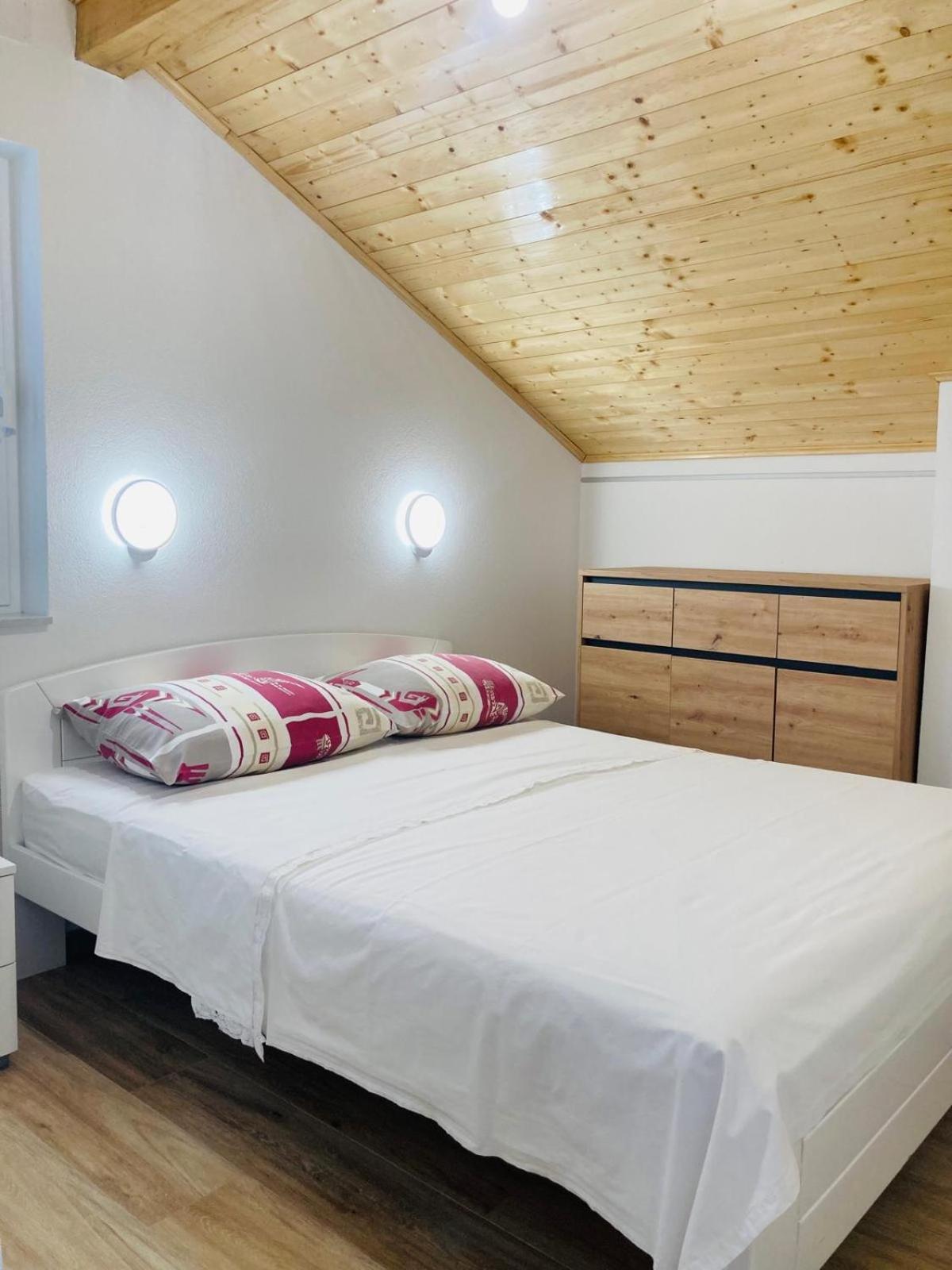 Apartment Mrkic Biograd Na Moru Exterior photo