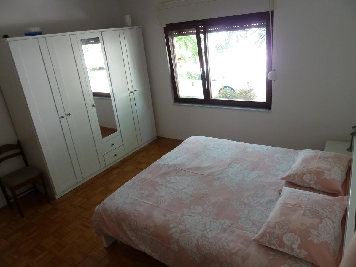 Apartment Mrkic Biograd Na Moru Exterior photo